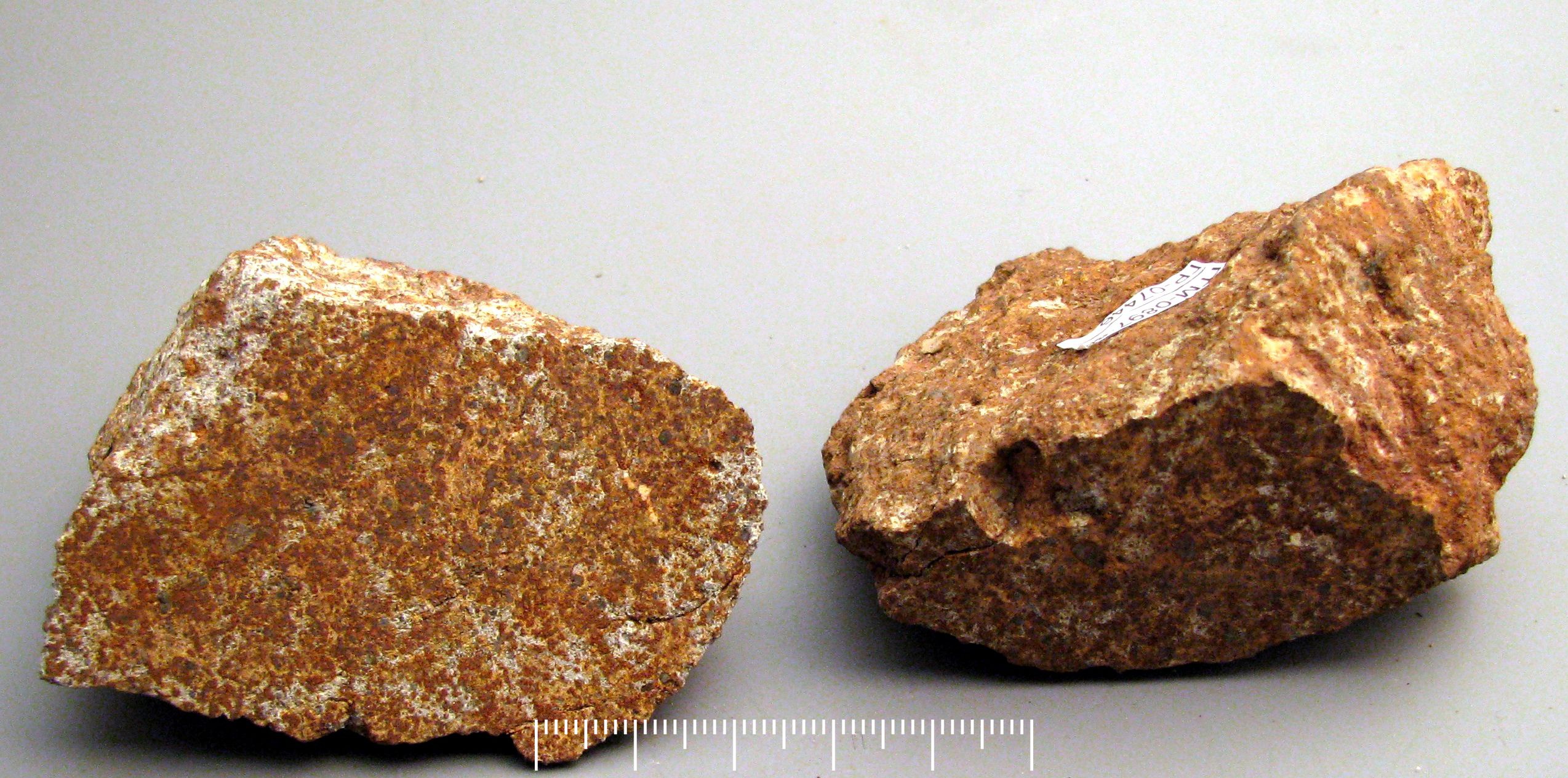 Туркменский метеорит Куня-Ургенч Ore_7446